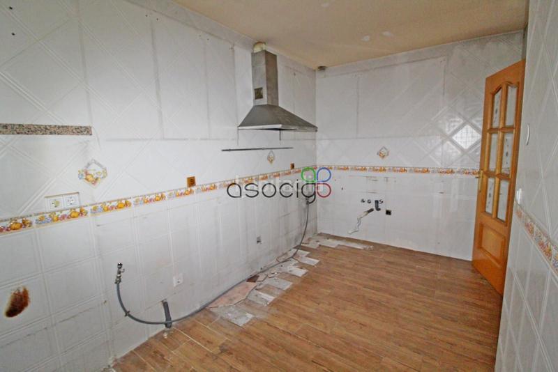 Foto ed616e49-5570-4289-9241-51e8e422e18e. Casa adossada amb calefacció aparcament piscina a Quer