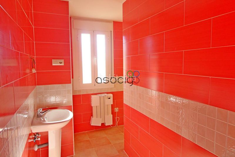 Foto 03d47895-26ae-4c20-9679-d2f99e9f0257. Casa a schiera con riscaldamento parcheggio in Albalate de Zorita