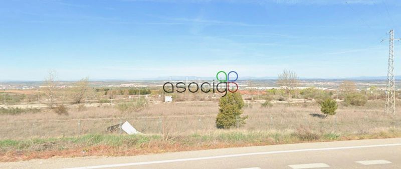 Foto 609b914a-ced7-4f01-b115-73f9e0975946. Finca rústica a Chiloeches