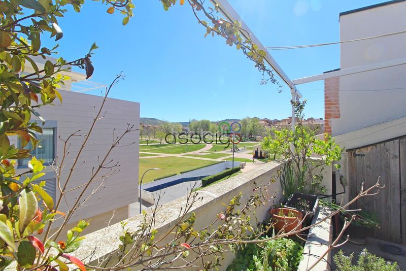 Foto df0a1e5a-b12f-4887-a9c5-973bcd019115. Àtic amb calefacció aparcament a Los Valles-Sanz Vazquez-El Fuerte Guadalajara
