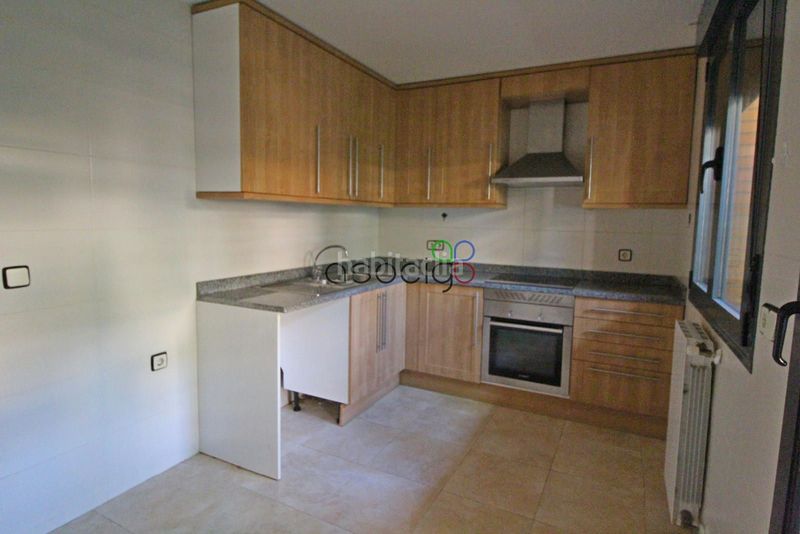 Foto 0b03757c-0e80-4da5-a7ef-361c1ea25107. Piso en Yebes - valdeluz Yebes