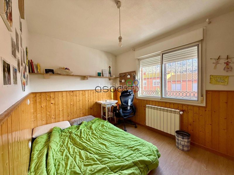 Foto ee3cd4ed-b48f-46c2-969f-724cf908c845. Casa adossada amb calefacció aparcament a Chiloeches