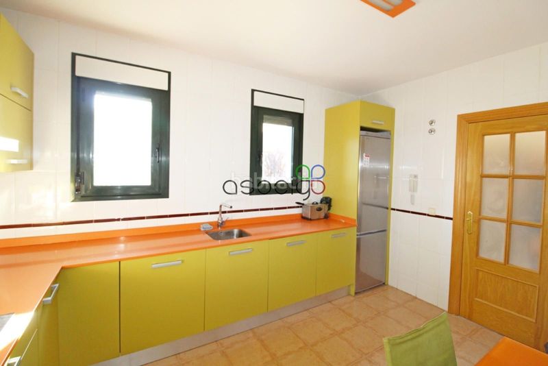 Foto 639347e1-1077-4e7f-ae5c-78204c45ea8e. Chalet en Yebes - pueblo Yebes