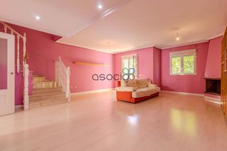 Reihenhaus  Jose antonio ochaita. Chalet adosado en venta en guadalajara  la chopera