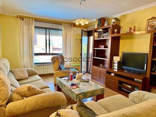 Flat  Solan de cabras. Gran piso de 4 habitaciones con garaje  manantiales