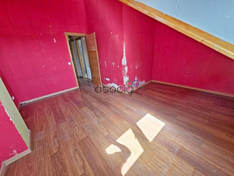 Foto f2337508-6a1d-4a8a-8d64-8a35efacdafb. Dúplex amb calefacció a Valdeaveruelo