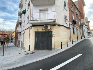 Local Comercial  Francisco de quevedo. Local habilitado como garaje en el centro