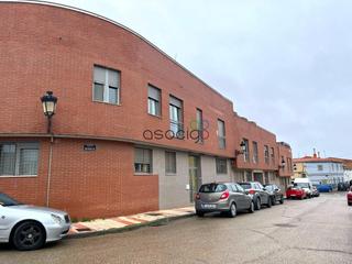 Pis a Iriépal-Taracena-Valdenoches. Apartamento con garaje a estrenar  iriepal