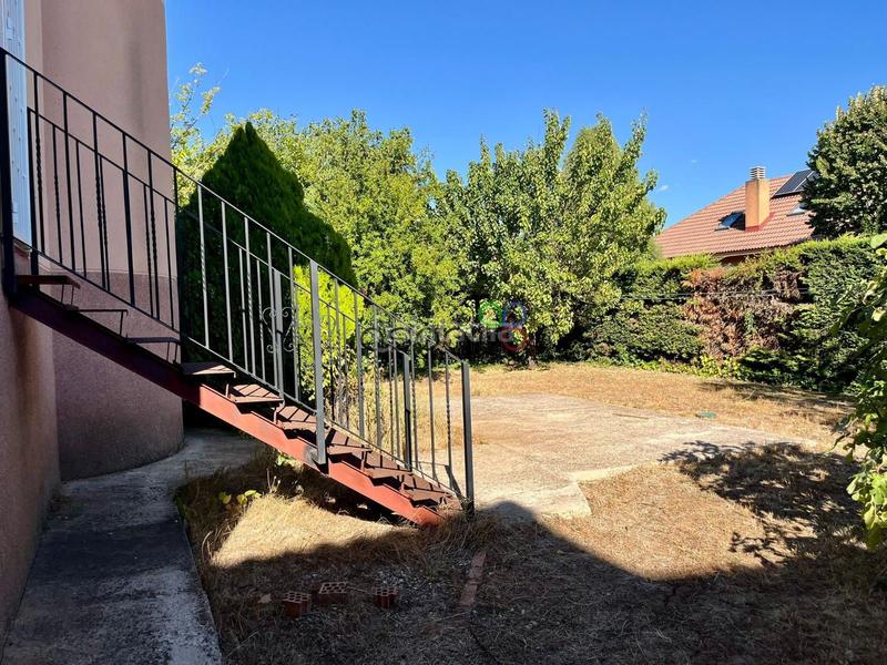 Foto 0c4eb7f7-9bd7-4d7e-b86b-fe21d53113b3. Chalet unifamiliar independiente en cabanillas en Cabanillas del Campo