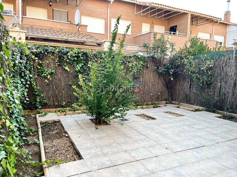 Foto 22f9b1e8-d535-4335-8804-9acaed8f570e. Casa adossada amb calefacció aparcament a Torija