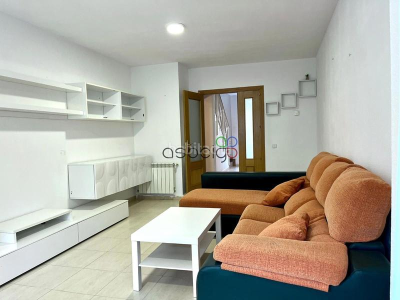 Foto 6467c1f0-b98a-4de1-bff5-d19ce66b64dc. Casa adossada amb calefacció aparcament a Torija