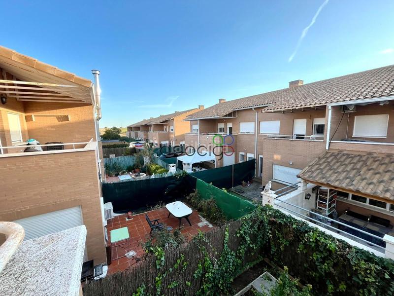 Foto 6e44f840-c123-4038-99aa-6e82274b6cf5. Casa adossada amb calefacció aparcament a Torija