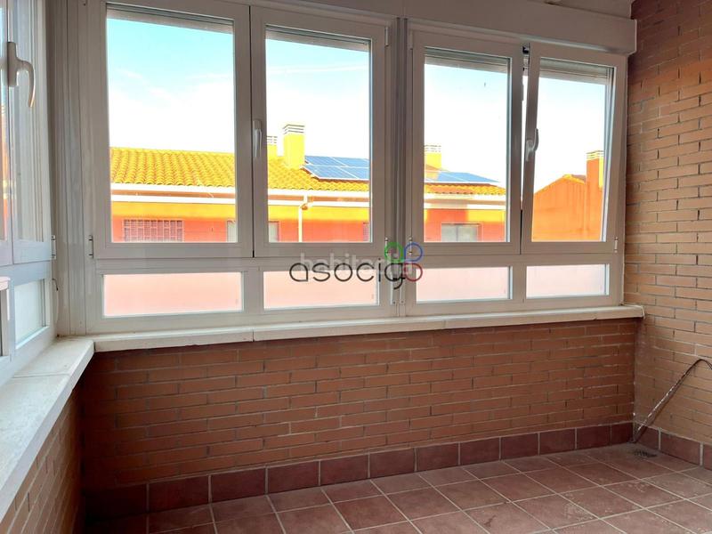 Foto c021b0f3-d3cf-42d8-910f-015f7200450c. Casa adossada amb calefacció aparcament a Torija