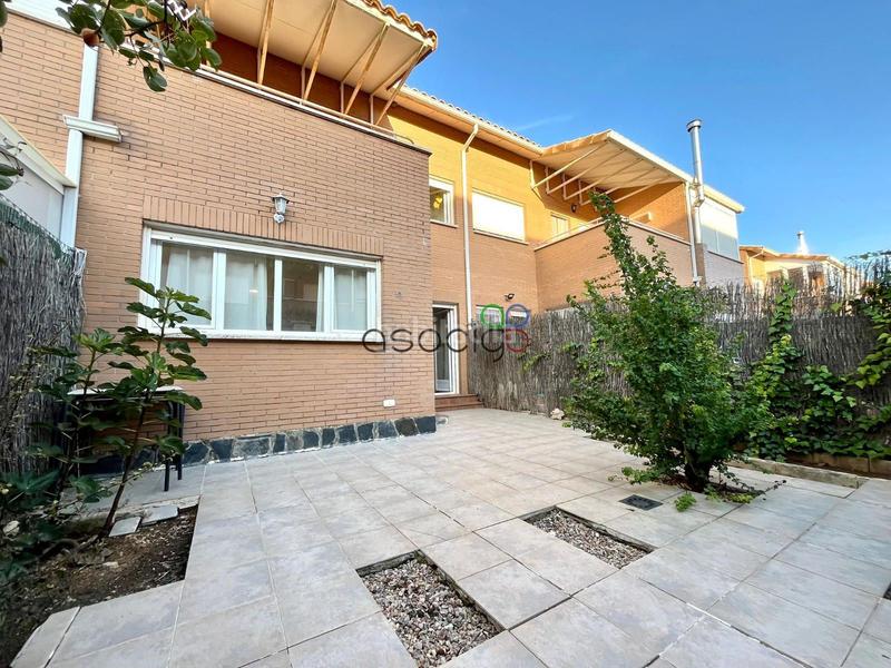 Foto e4fe0b75-9995-4716-bf03-f051beecaf87. Casa adossada amb calefacció aparcament a Torija