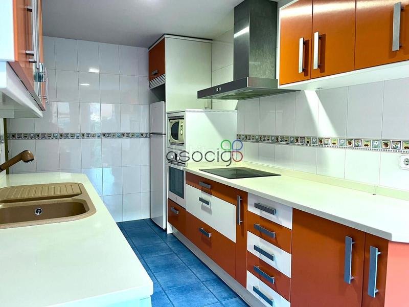 Foto fce46dd9-4d02-4bc3-a386-b3c0968585ca. Casa adossada amb calefacció aparcament a Torija