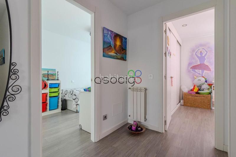 Foto 0941e445-1c21-4487-b06e-c61eae7b8a61. Casa adosada cabanillas unifamiliar pareado con piscina en Cabanillas del Campo