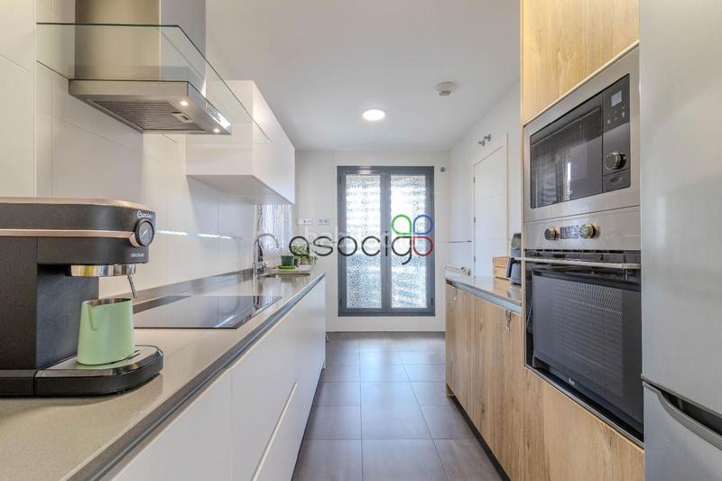 Foto 1245d82c-2b09-4f80-82c4-9b125d11d271. Casa adosada cabanillas unifamiliar pareado con piscina en Cabanillas del Campo