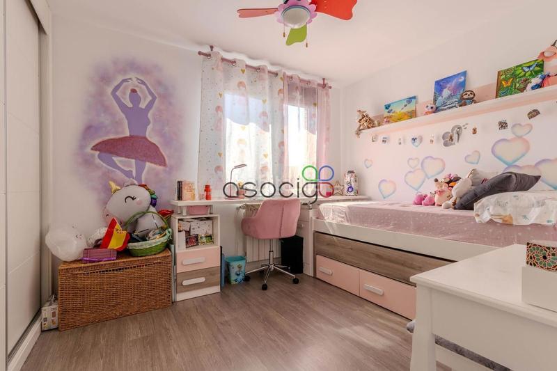 Foto 692c82f7-03b9-48a6-8365-009720fdd92b. Casa adosada cabanillas unifamiliar pareado con piscina en Cabanillas del Campo