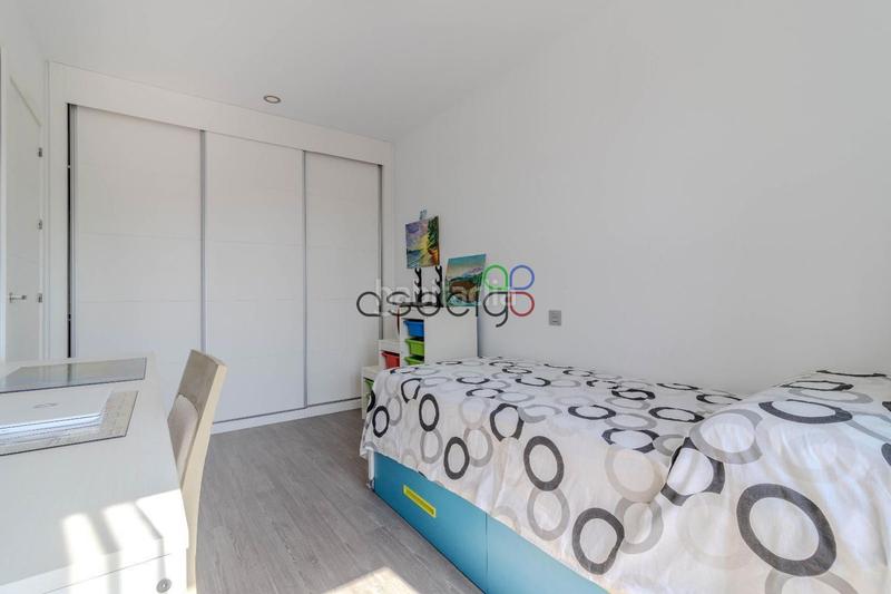 Foto 7e035703-19f8-4caf-b37a-ab5d184108a9. Casa adosada cabanillas unifamiliar pareado con piscina en Cabanillas del Campo