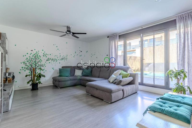 Foto 86768705-6e18-487e-89e2-a26b6e100f02. Casa adosada cabanillas unifamiliar pareado con piscina en Cabanillas del Campo