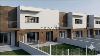 Semi detached house  Brisas. Tórtola  adosádo con 3 habitaciones y patio de 70m2