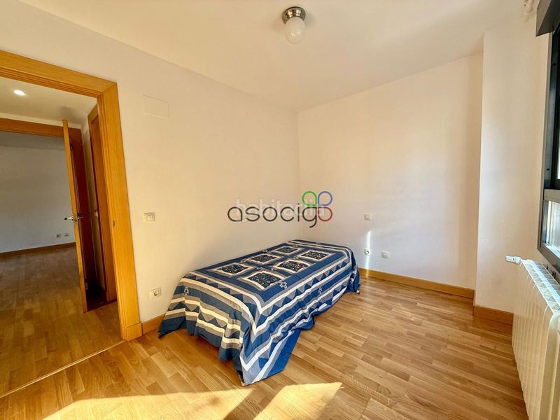 Foto f301c6e5-fc73-48dc-bb8f-928c462b24a0. Pis amb calefacció aparcament piscina a Yebes - valdeluz Yebes