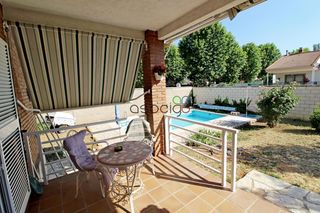 Xalet  Ribera. Chalet independiente en cabanillas del campo