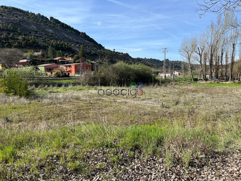 Foto 50263ab1-cde3-4b74-bfd7-70b985492a7e. Finca rústica a Centenera