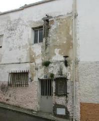Casa a Calle josé antonio 11. Calderón vende: casa para demoler en sayatón. precio negociable.