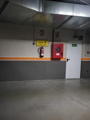 Affitto Posto auto in Avenida de castilla 22. Calderón alquila: plazas de garaje en el parking subterráneo del