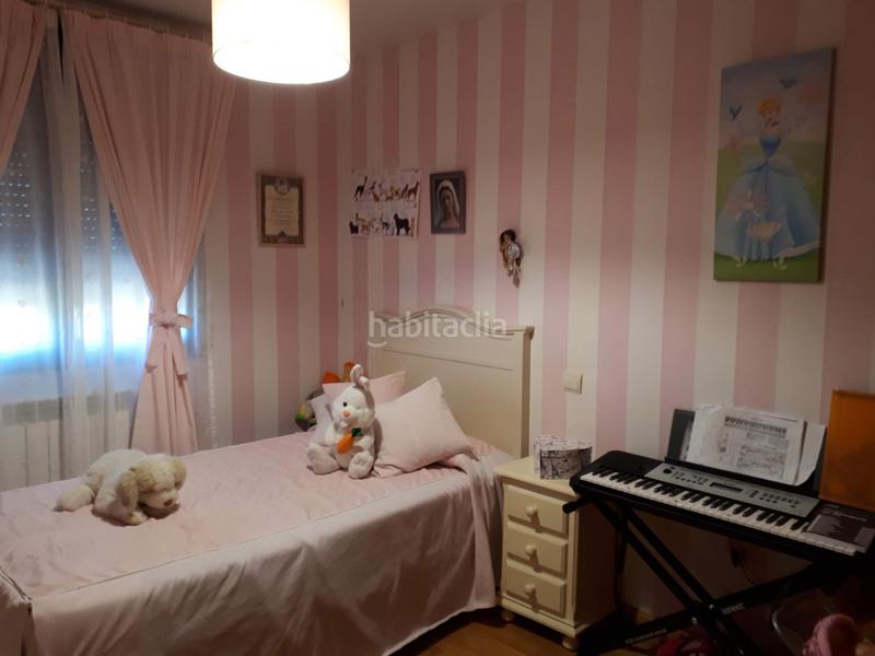 Foto 18abc101-18f8-4254-9f28-1b251fd893ef. Ático en travesia tomillo 1 calderón vende: magnífico ático dúplex con 80 m² de terraza en ciudad valdeluz. en Yebes