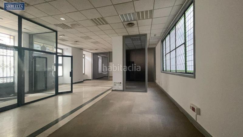 Foto 00dc43d3-c8eb-4f21-9cd7-523f4c14438f. Alquiler local comercial inmobiliaria arbeteta alquila magnífco local comercial en zona comercial en Guadalajara