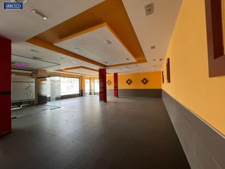 Local commercial à Plan Sur-Amistad. Inmobiliaria arbeteta vende magnífico local de 731,30m2 en zona