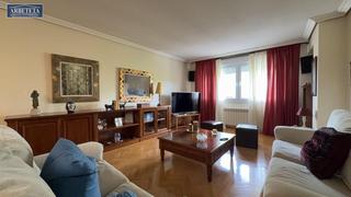 Etagenwohnung in San Roque-Concordia-Adoratrices. Inmobiliaria arbeteta vende magnífico piso en zona adoratrices,