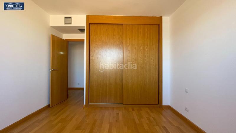 Foto 4a98d498-bbd8-4ae4-969a-70073ffcbd51. Àtic amb calefacció aparcament piscina a Las Cañas Guadalajara