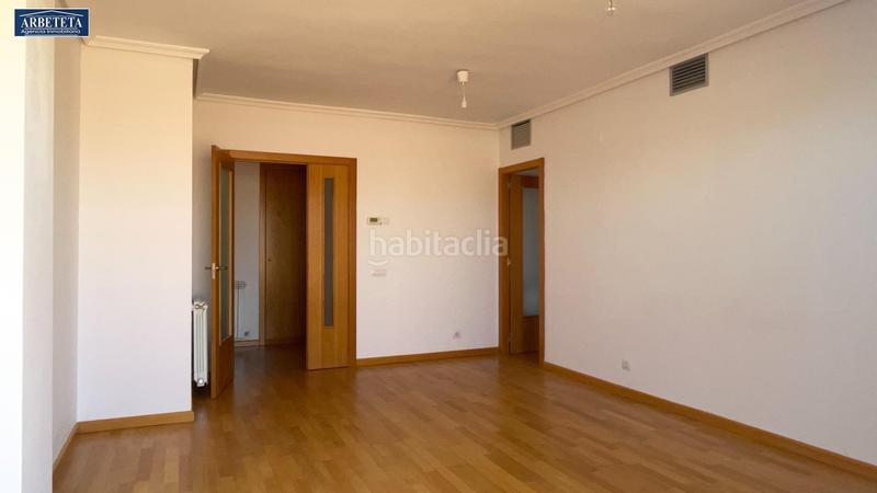 Foto dbc53402-c398-4d84-b69f-aebe33b7fde9. Àtic amb calefacció aparcament piscina a Las Cañas Guadalajara