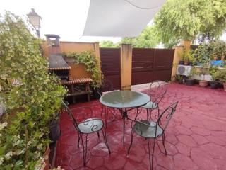 House in Torre del Burgo. Inmobiliaria arbeteta vende adosado en residencial torre del bur