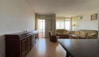 Appartement en Plan Sur-Amistad. Inmobiliaria arbeteta vende piso de 3 dormitorios en zona plan s