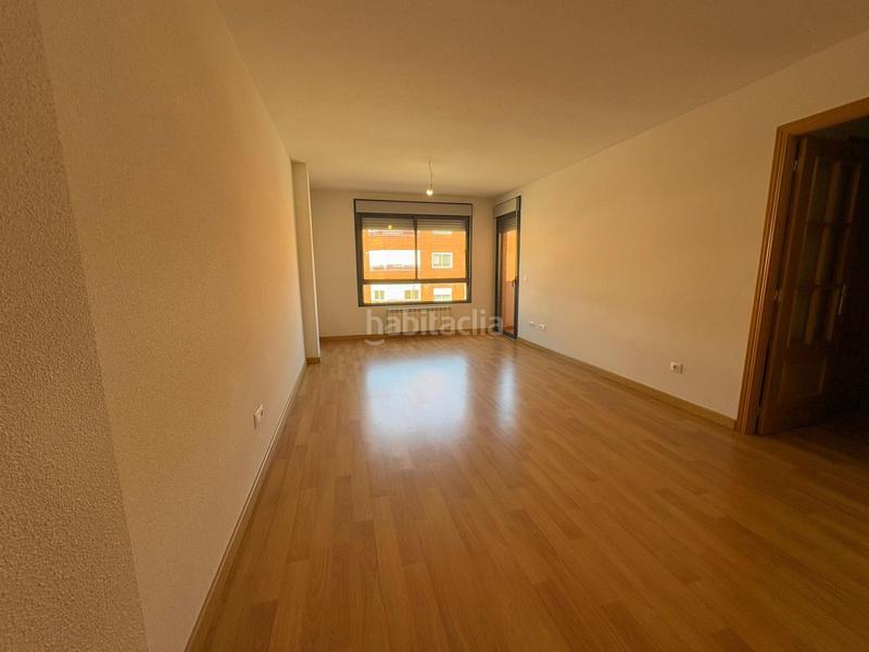 Foto 32535f67-7e61-4e4d-9b7d-9c420c5f1dff. Alquiler piso inmobiliaria arbeteta alquila piso de dos dormitorios en zona manantiales en Guadalajara
