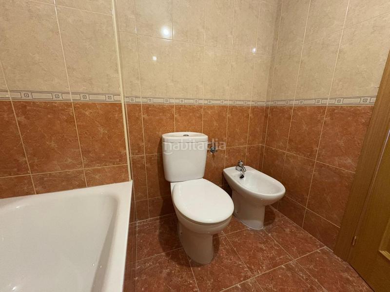 Foto cb8b14fe-aff8-4bd8-b049-70e455048392. Alquiler piso inmobiliaria arbeteta alquila piso de dos dormitorios en zona manantiales en Guadalajara