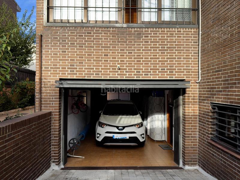 Foto 081c8762-7ff5-4074-8240-48b84eab49f9. Casa aparellada amb calefacció aparcament piscina a Rozas de Madrid (Las)