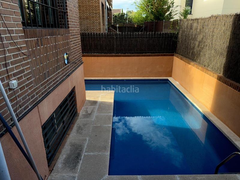 Foto ab885089-50ed-40c1-91a7-4d0e1ebeade4. Casa aparellada amb calefacció aparcament piscina a Rozas de Madrid (Las)