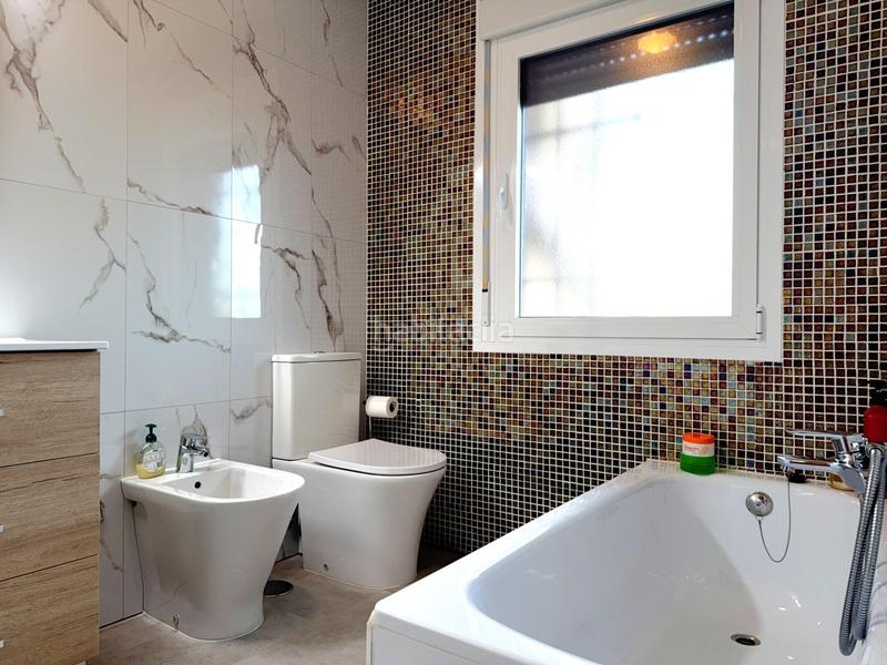 Foto f48f15f1-7854-4031-8e05-e3e6736ffe22. Casa aparellada amb calefacció aparcament piscina a Rozas de Madrid (Las)