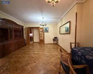 Pis  Calle virgen del amparo. Agencia inmobiliaria arbeteta, vende piso de 3 hab. en zona virg