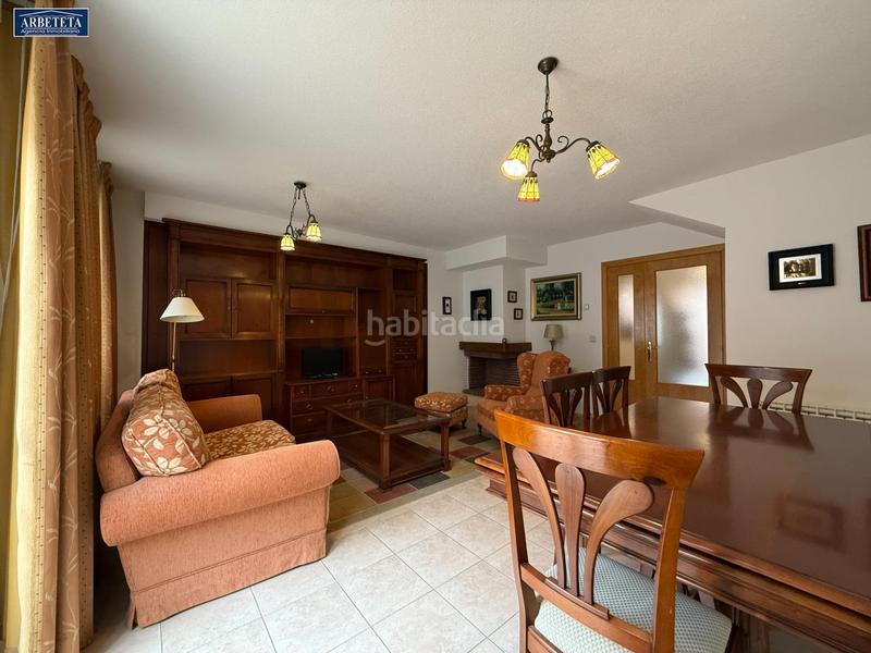 Foto 4f28dcab-1f57-4eb3-8d1c-f13d7f5489f2. Casa adossada amb calefacció aparcament piscina a Guadalajara