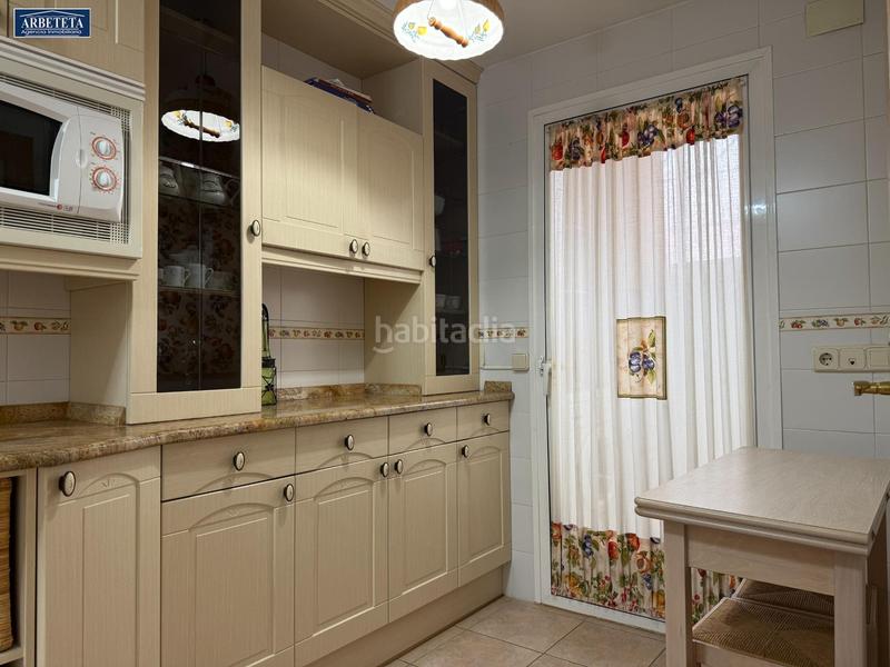 Foto f1b1484f-777f-426f-984a-41965b9f5e24. Casa adossada amb calefacció aparcament piscina a Guadalajara