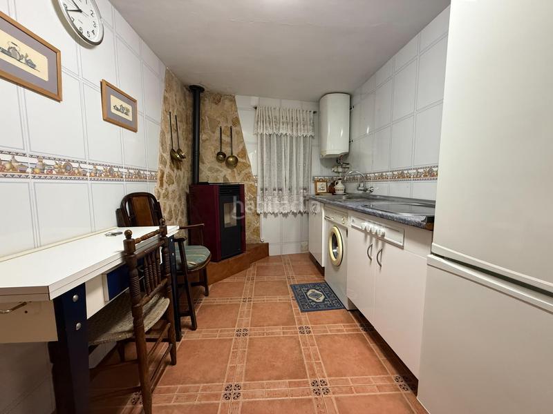 Foto e303e218-f694-45df-9d00-b92bdef5f83f. Casa amb calefacció a Huérmeces del Cerro