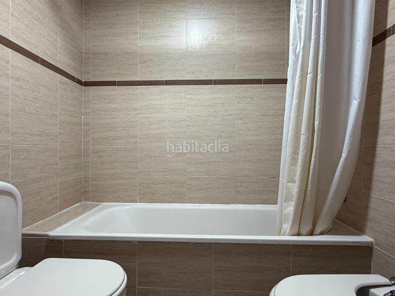 Foto 03a3e8af-e335-4fef-aed1-c55ee5f291b7. Casa a schiera con riscaldamento parcheggio in Yebes - pueblo Yebes