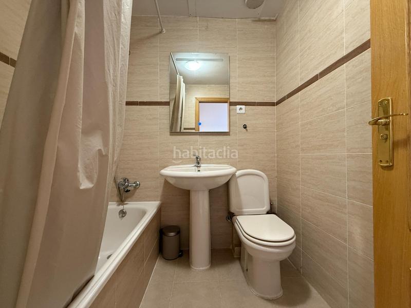 Foto 14040db2-5706-433e-b4f8-0367d5eaf12e. Casa a schiera con riscaldamento parcheggio in Yebes - pueblo Yebes