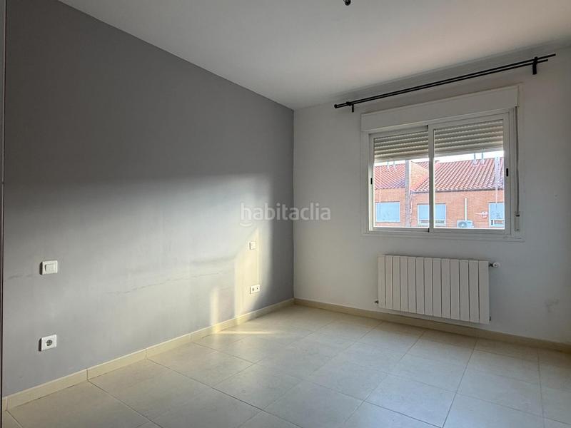 Foto 450bb400-f336-41f2-9505-2f7b9ace0727. Casa a schiera con riscaldamento parcheggio in Yebes - pueblo Yebes